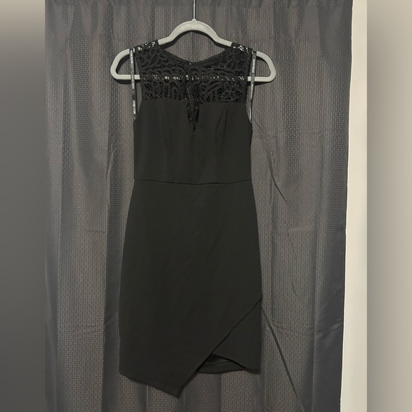 Bisou Bisou Dresses & Skirts - Bisou Bisou Little Black Dress Sz 2